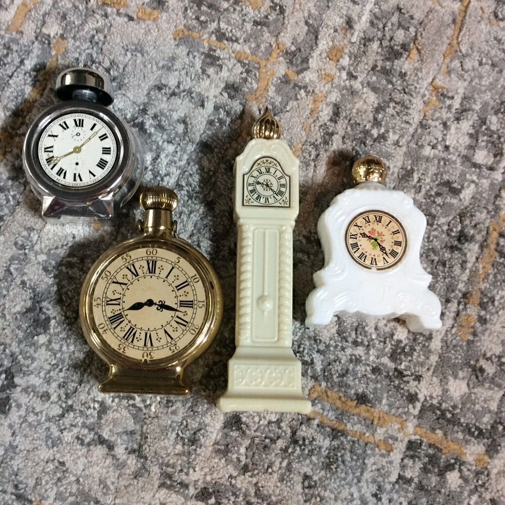 BUNDLE OF VINTAGE AVON PERFUME  BOTTLES! EUC!